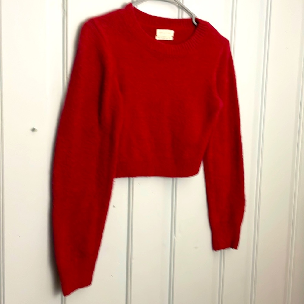 Urban outfitter’s women’s crop sweater